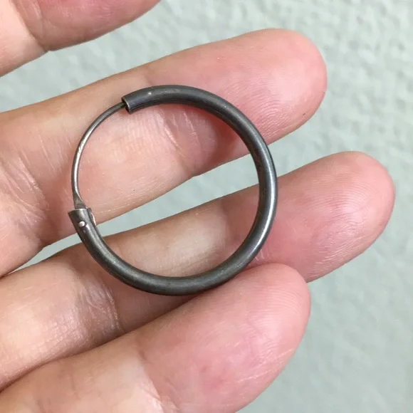 🖤Vtg Sterling silver hoop earrings - Picture 4 of 9